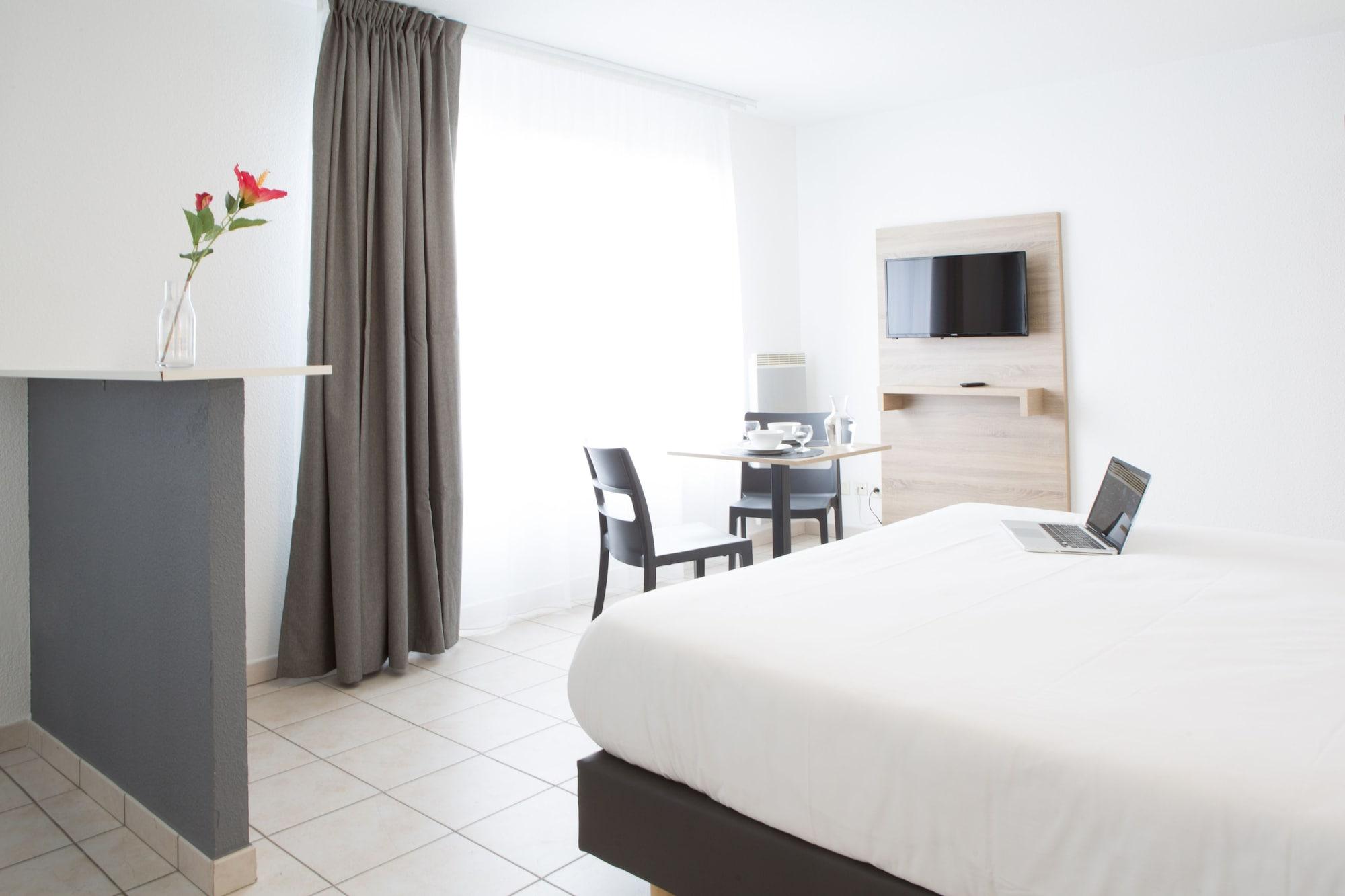 Comfort Aparthotel Divonne La Versoix Exterior photo